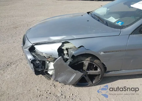 2005 BMW 645Ci из США, поврежденный, VIN WBAEH73485B215835